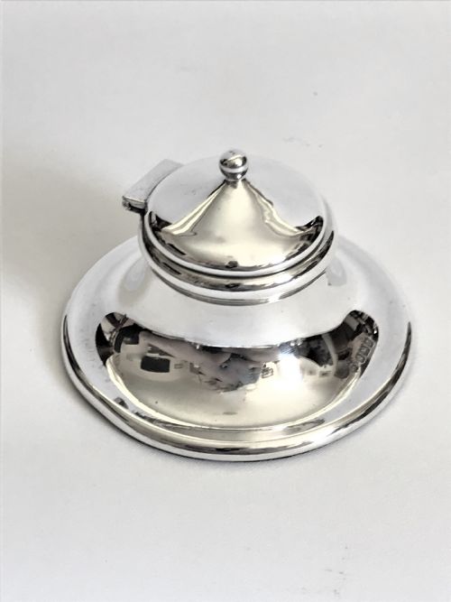 A Stylish Edwardian Silver Inkwell