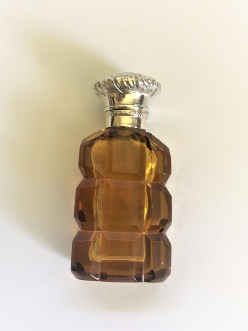 fig 1. A rare Victorian silver mounted amber scent bottle