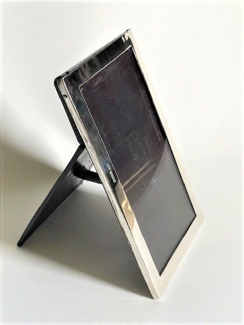 fig 1. An early George V silver photo frame