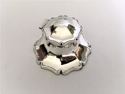 fig 1. A handsome George V silver inkwell