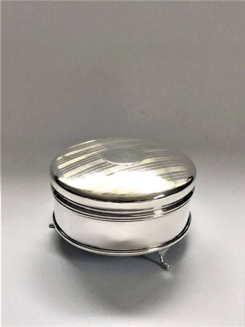 A Stylish Silver Trinket/cuff Links Box