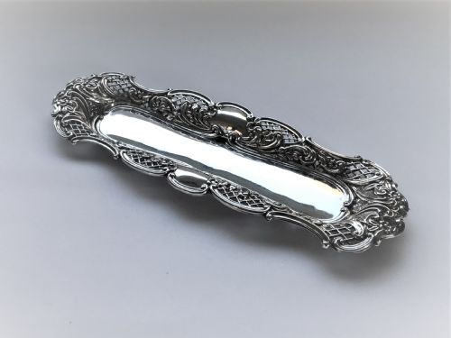 A Pierced Edwardian Silver Pen Tray