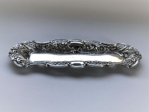 fig 1. A pierced Edwardian silver pen tray