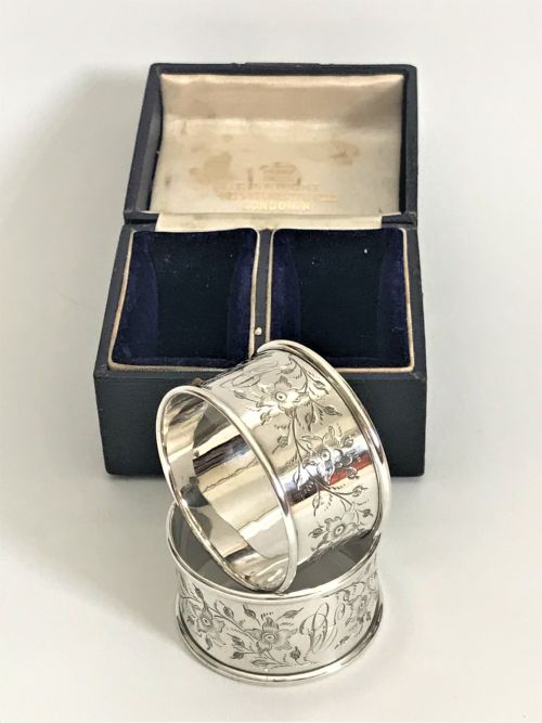 fig 1.  A lovely pair of boxed silver napkin rings