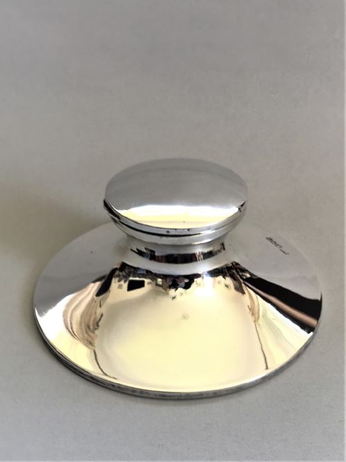 A Handsome Mappin & Webb Silver Capstan Inkwell