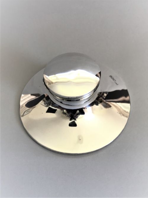 fig 1. A handsome Mappin & Webb silver capstan inkwell