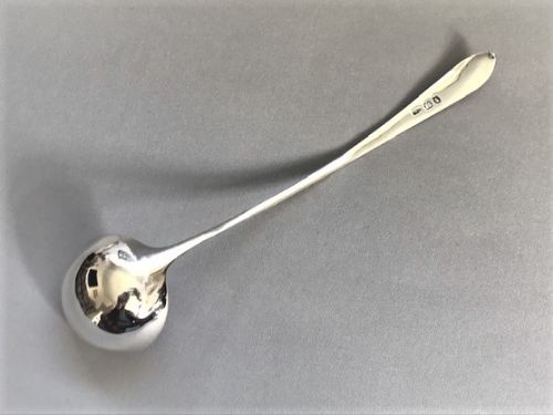 fig 1. A lovely Scottish 18th Century silver toddy ladle