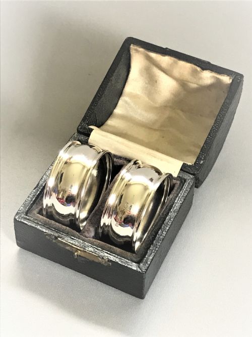 A Boxed Pair of Chester Silver Napkin Rings