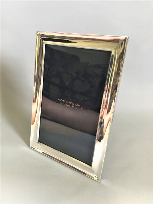 A Top Quality Mappin & Webb Silver Frame