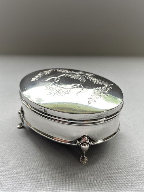 An Elegant Edwardian Silver Trinket Box