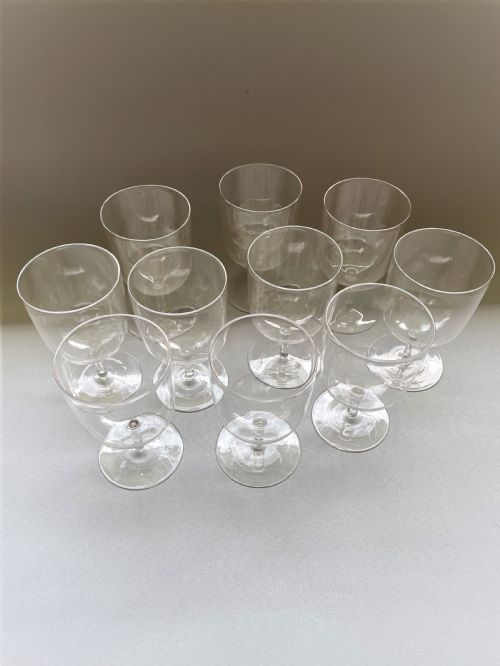 fig 1. A fine and elegant set of 10 Whitefriars wine glasses