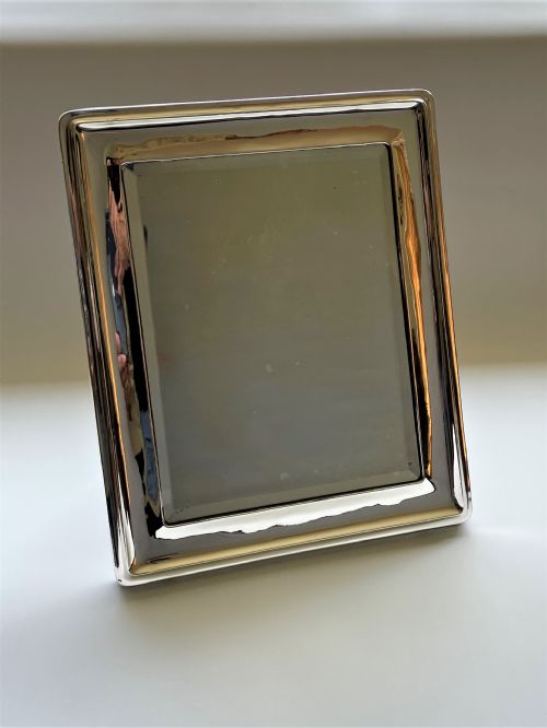 fig 1. A stylish and desirable George V silver table mirror