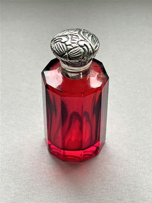 A Lovely Victorian Silver & Ruby Glass Scent Bottle