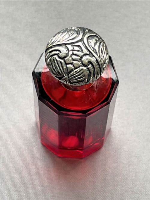 fig 1. A lovely Victorian silver & ruby glass scent bottle