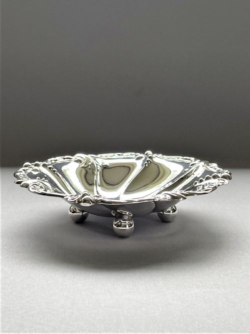 fig 1. A lovely Edwardian silver nut bowl
