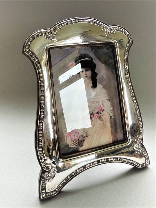 fig 1. A superb Edwardian silver photo frame