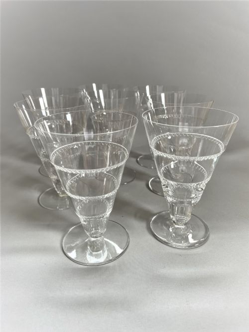 An Outstanding Set of 8 Lalique 'Vouvray' Pattern Glasses