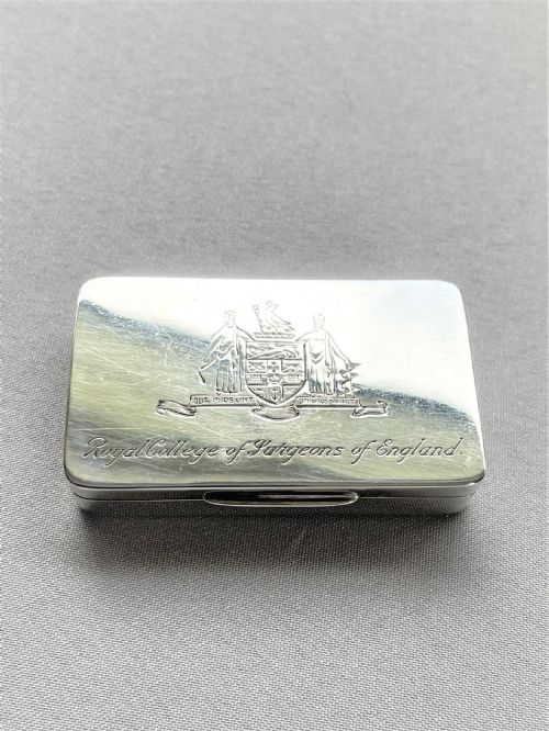 A Royal College of Surgeons Commemorative Silver Snuff/pill Box
