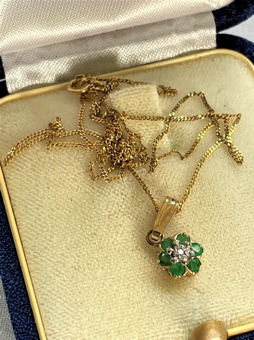 A Pretty Gold Mounted Emerald and Diamond Pendant