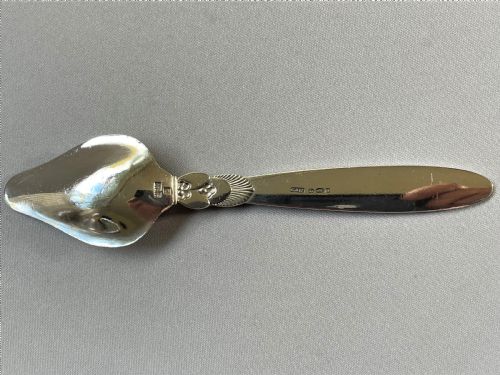 fig 1. A stylish Georg Jensen silver preserve spoon