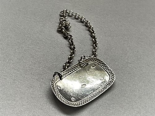 fig 1. An extremely rare Georgian silver Bronte label