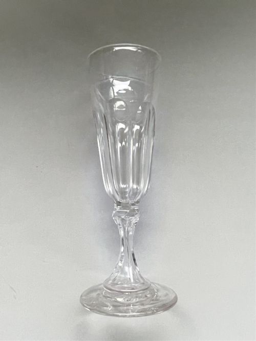 fig 2. A harlequin set of 6 Victorian champagne flutes