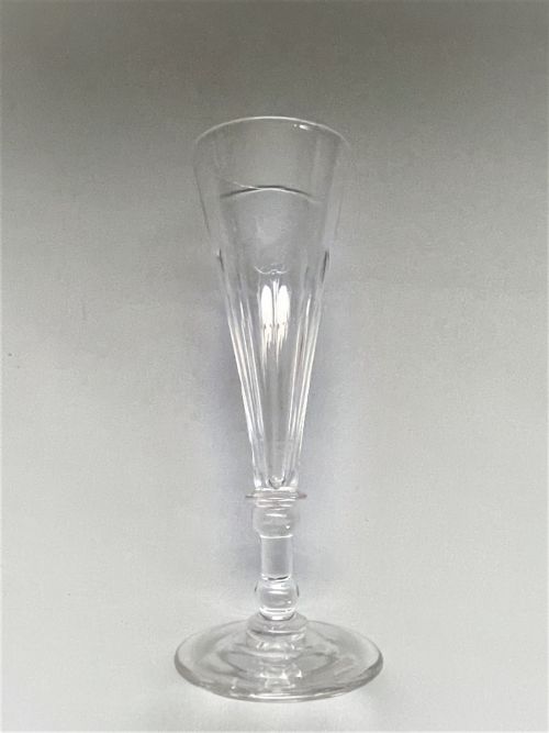 fig 3. A harlequin set of 6 Victorian champagne flutes