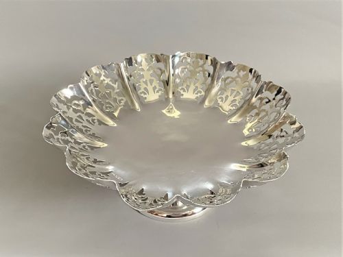 fig 1. An impressive pierced Edward Viner silver fruit bowl