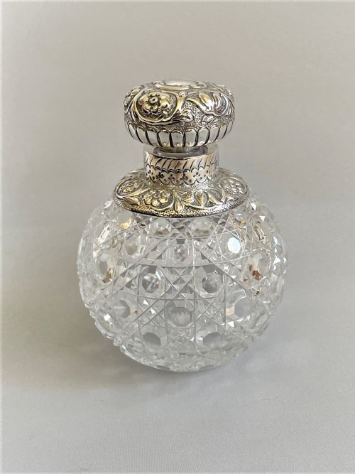 fig 1. A fabulous Victorian silver mounted cologne bottle