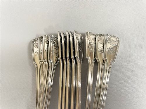 fig 2. A superb set of 12 Victorian silver Fiddle, Thread & Shell teaspoons