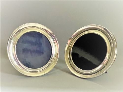A Superb Pair of Elkington & Co. Edwardian Silver Photo Frames