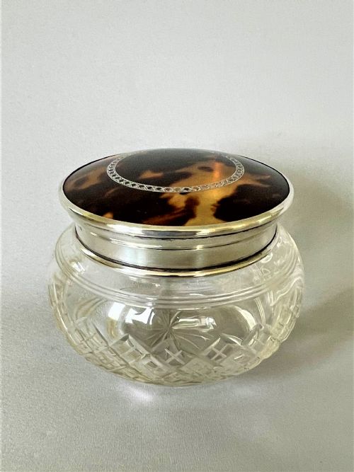 fig 1. A superb silver & tortoiseshell lidded powder bowl