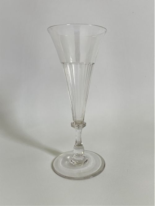 fig 2. A gorgeous harlequin set of Victorian champagne flutes