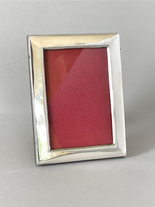 A Small Edwardian Silver Photo Frame