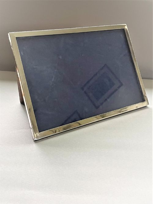 fig 1. A Large Landscape/portrait Silver Photo Frame