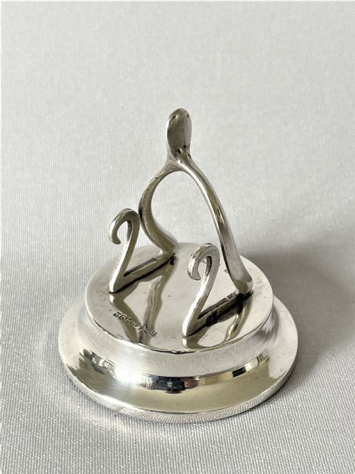 A Novelty Edwardian Silver Wishbone Name Card/menu Holder
