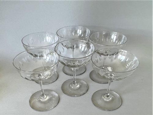 A Set of 6 Victorian Cut Glass Champagne Bowls