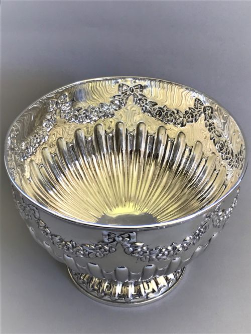 fig 1. A gorgeous Edwardian silver rose bowl