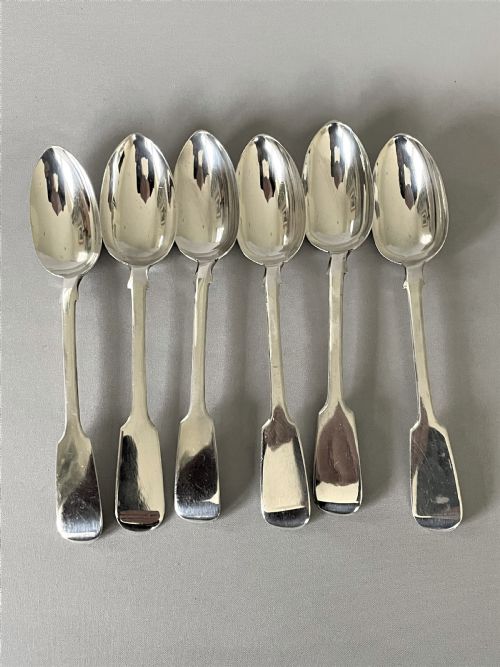 fig 1. A set of 6 large Exeter silver rat-tail teaspoons