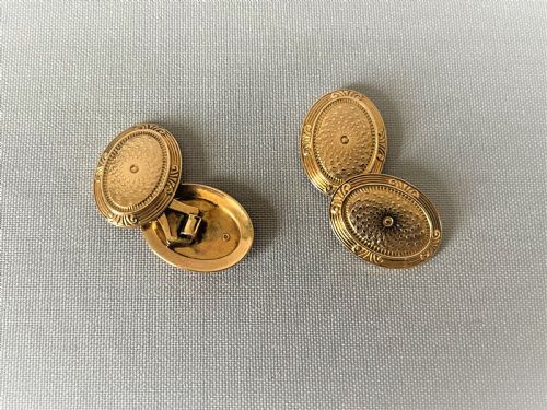 fig 1. A Boxed Pair Of Art Deco 10 Carat Rose Gold Cuff Links