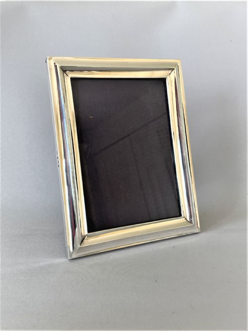 A Handsome George V Silver Photo Frame