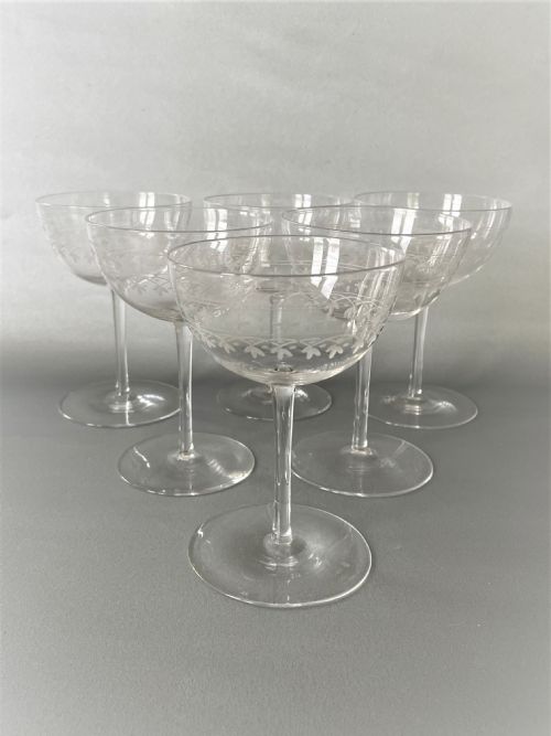 A Lovely Set of 6 Victorian Etched Glass Champagne Coupes