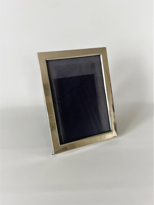 A Handsome Early George V Silver Photo Frame