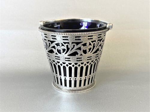fig 1. A superb Robert Hennell 18th Century silver cream pail