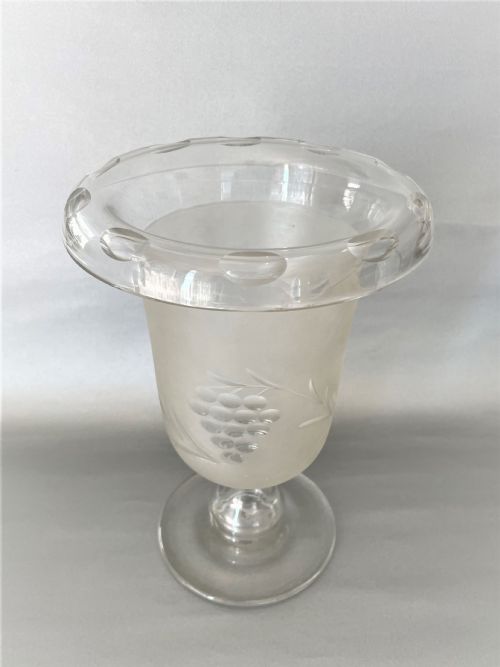 fig 1. A handsome Victorian frosted celery vase