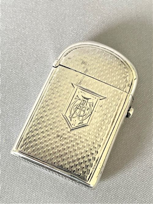 An Unusual Victorian Sprung Silver Vesta