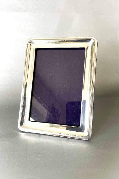 A Stylish George V Silver Photo Frame