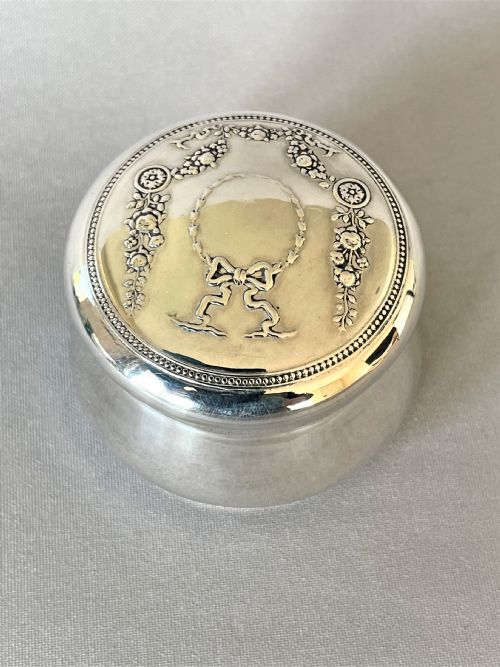 A Charming Edwardian Silver Pill/trinket Pot