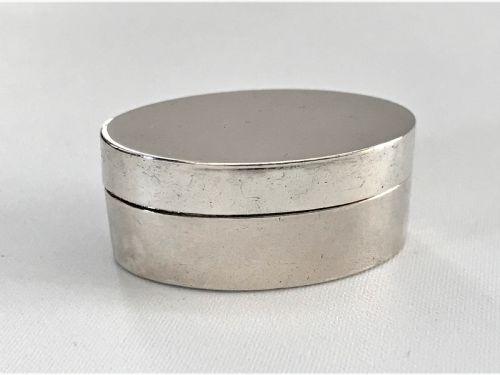 fig 1. An unusual 18th Century hinged silver patch box
