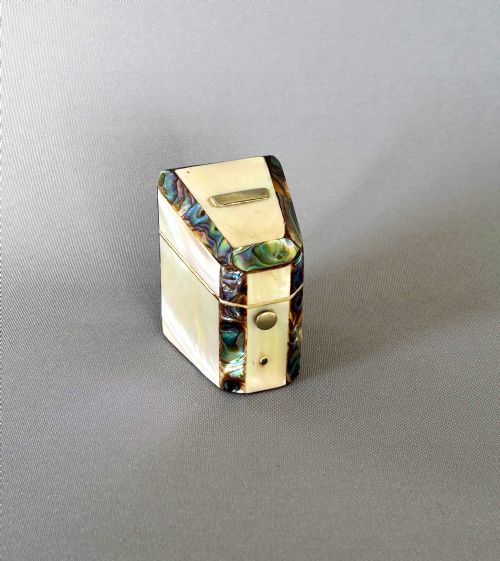 fig 1. A Victorian novelty 'knife box' thimble/needle case